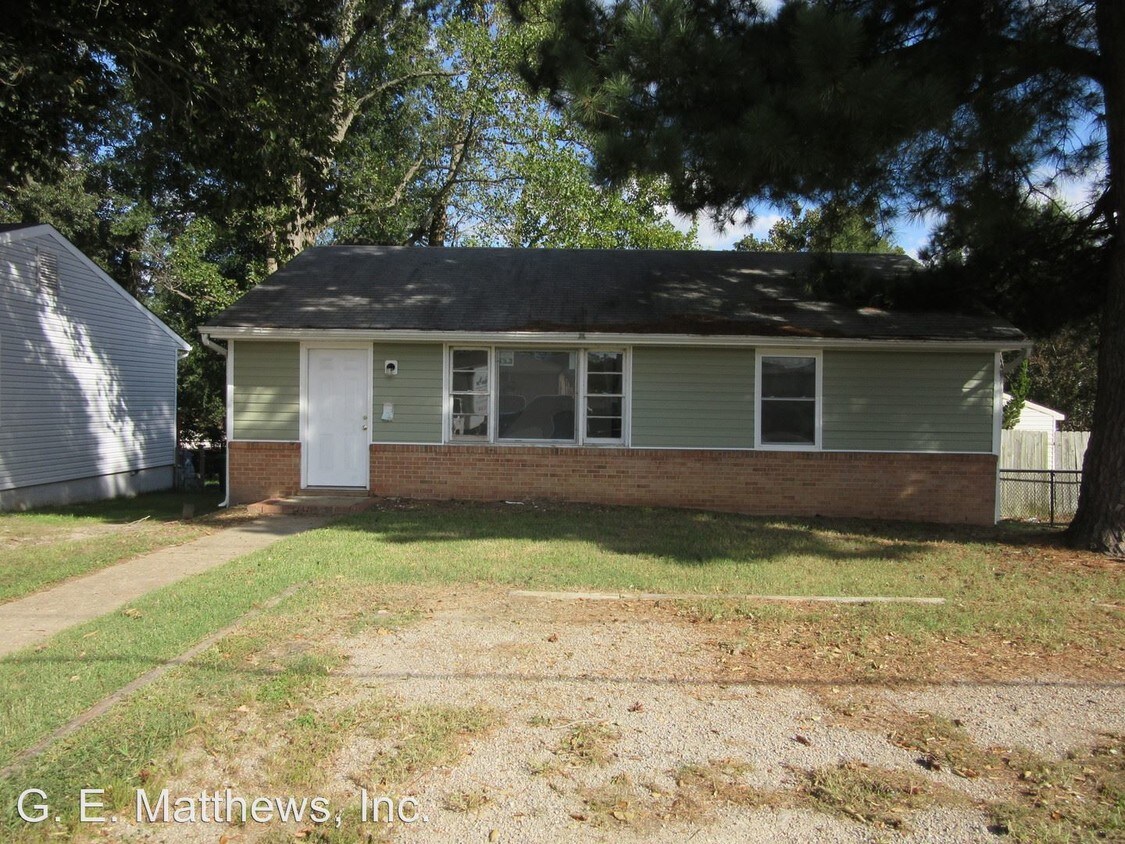 Primary Photo - 3207 Bermuda Ave