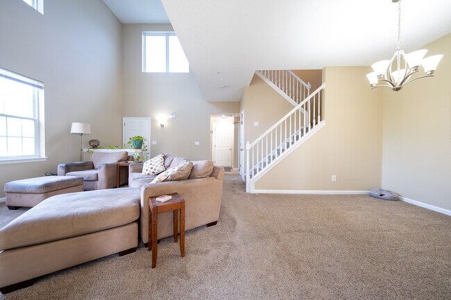 Foto del edificio - 5110 Holly Ln N