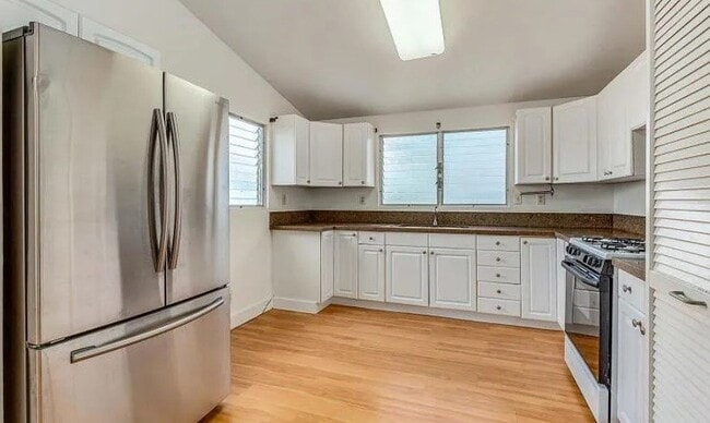 Building Photo - 2971 Koali Rd