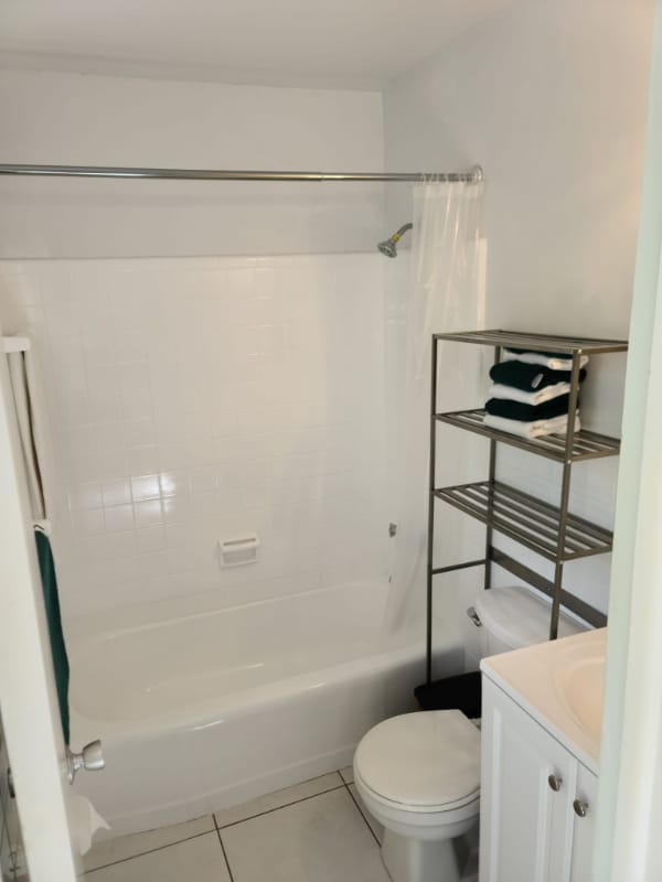 Photo - 1408 NE 6th St Apartment