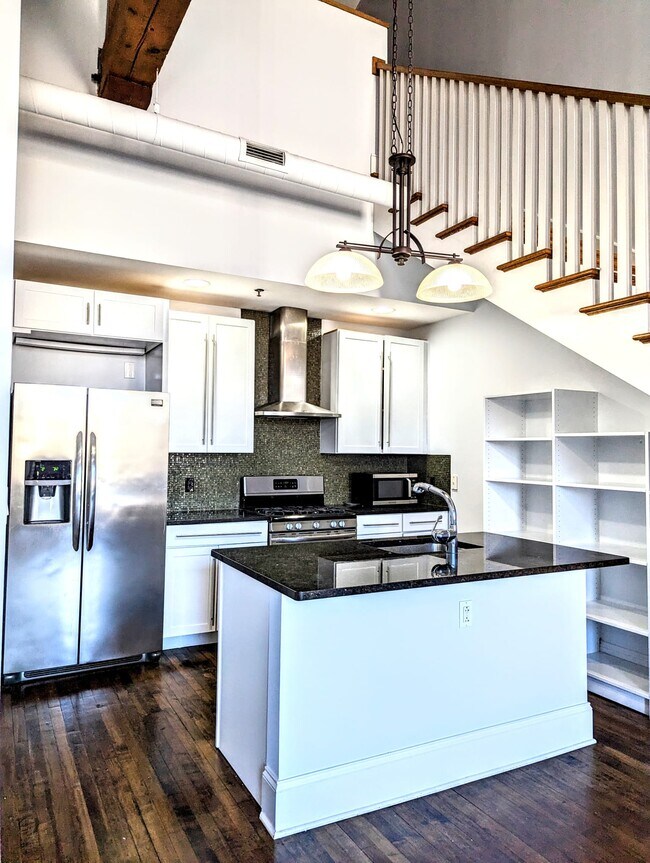 Foto del edificio - 410 Shurs Ln