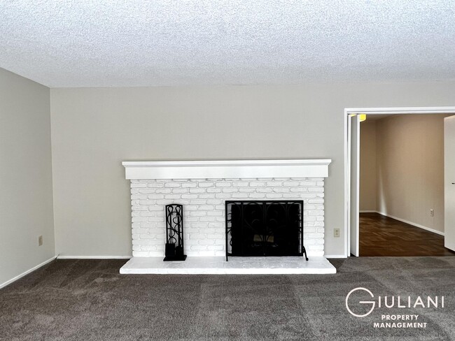 Building Photo - 99 Gregory Dr