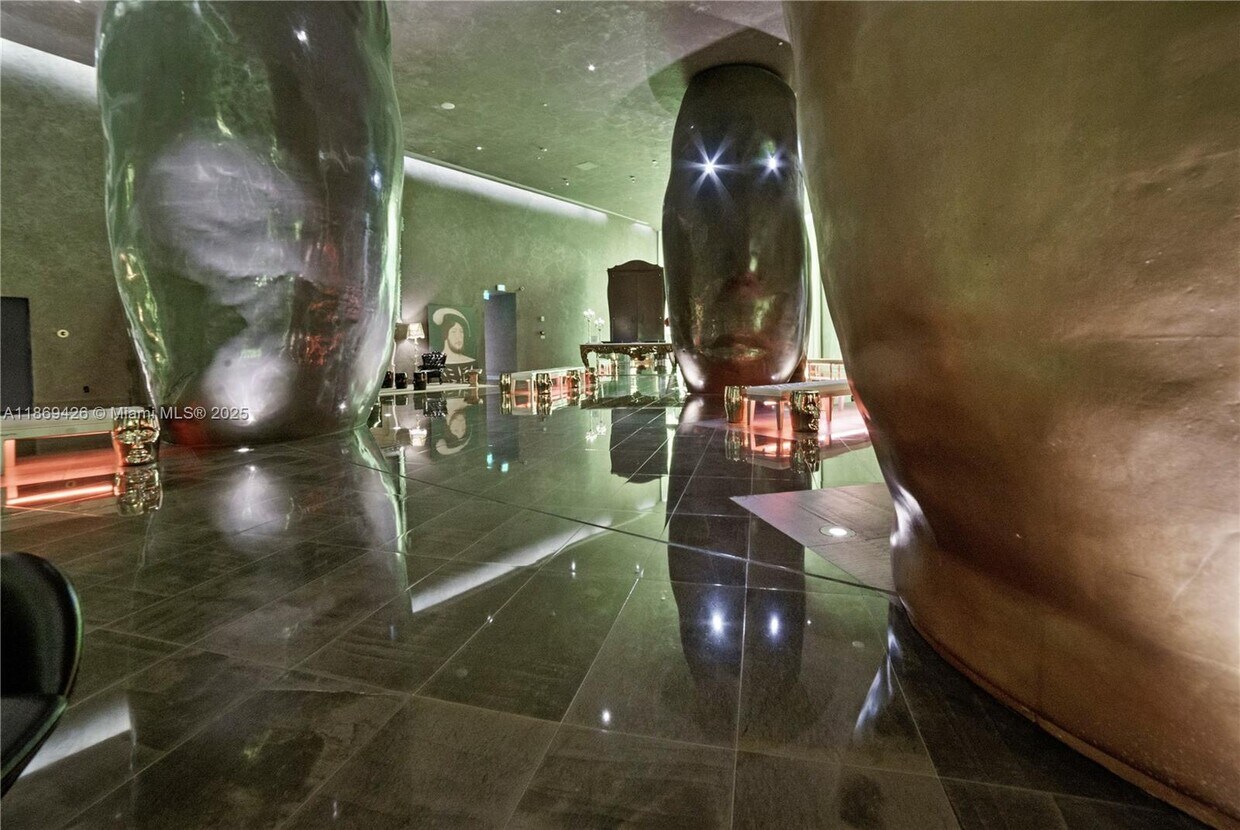Foto principal - 475 Brickell Ave