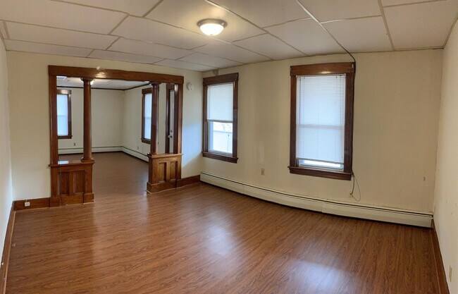 Building Photo - 2208 Providence Rd