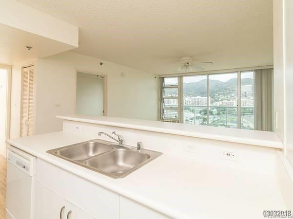 Foto del edificio - 1450 Young St