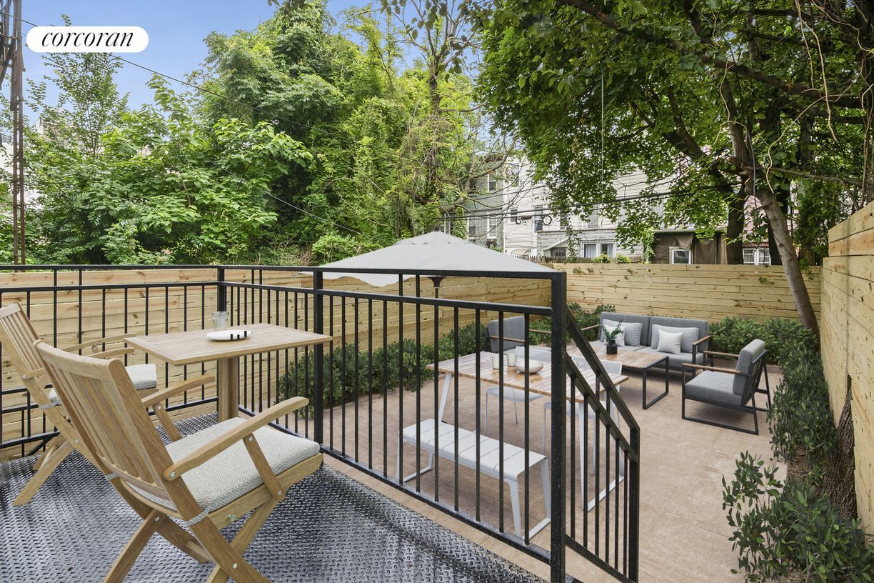 Foto principal - 1059 Greene Ave