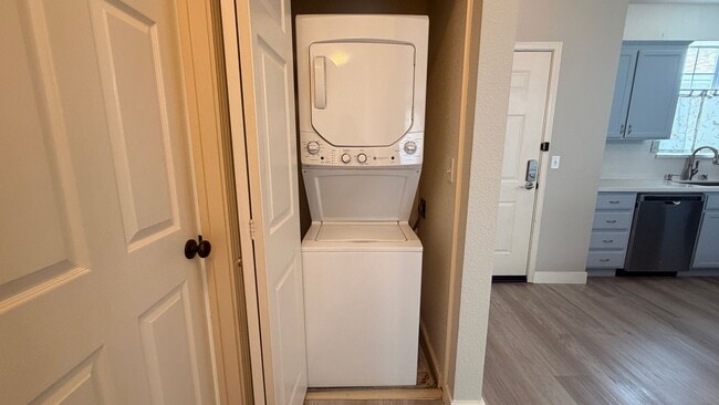 Foto del edificio - 3 Bed 2 Bath Available in Sunnyvale, CA!