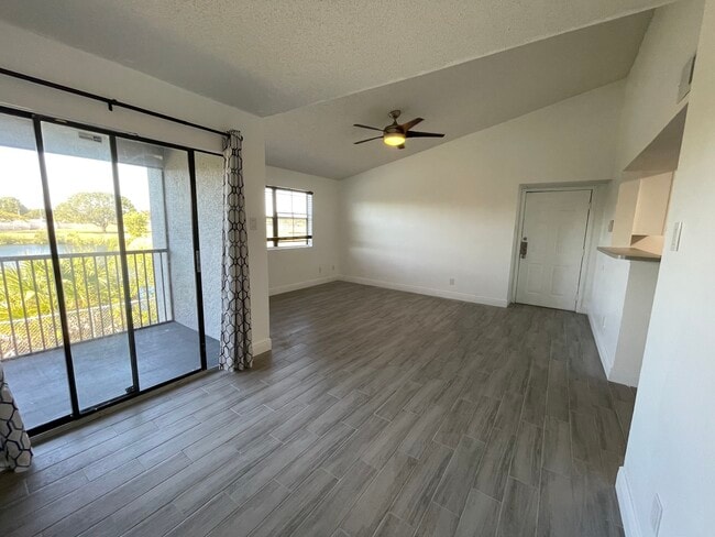 Building Photo - 15077 SW 103rd Ter