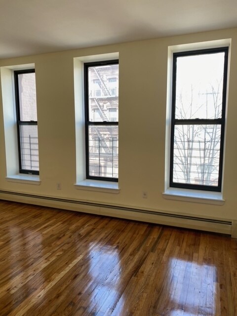 Living Room Windows - 20 W 128th St