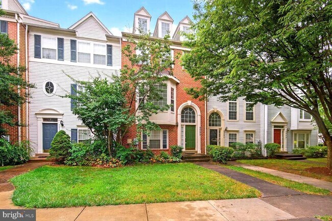 Foto del edificio - 4093 Fountainside Ln