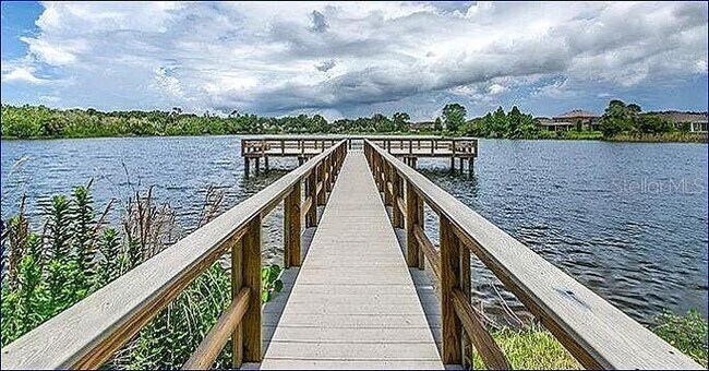 Building Photo - 10671 Lake Montauk Dr