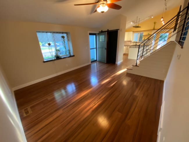 Foto del edificio - 1336 Sioux Blvd