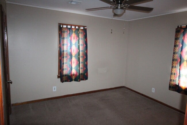 Building Photo - 524 E Atkinson Dr