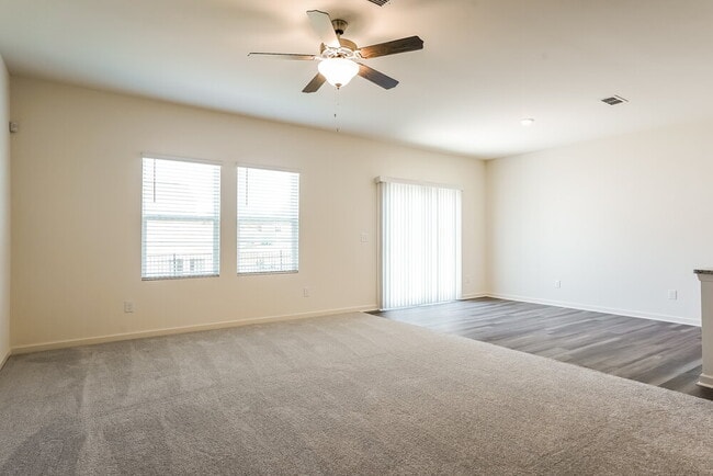 Building Photo - 752 Shepard Rock Dr