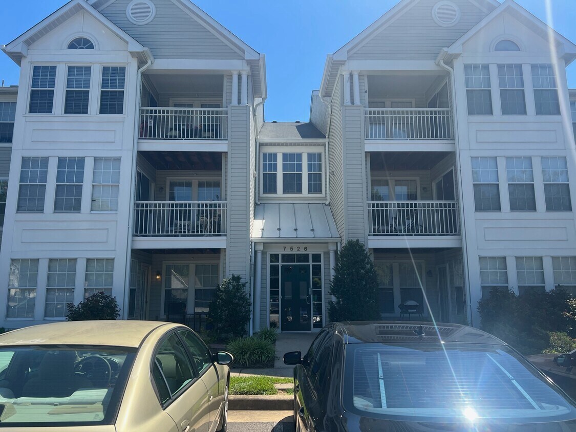7526 Coxton Ct Unit E, Alexandria, VA 22306 Condo for Rent in
