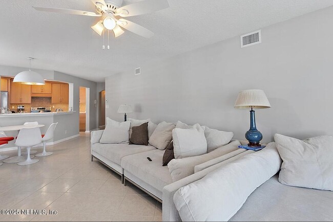 Foto del edificio - 91 San Juan Dr