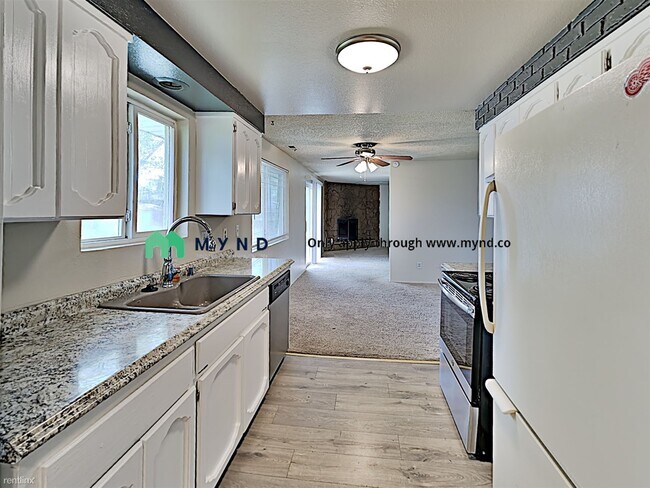 Building Photo - 3 br, 1.5 bath House - 4603 W 4th Ave
