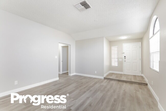 Building Photo - 221 Moose Ln