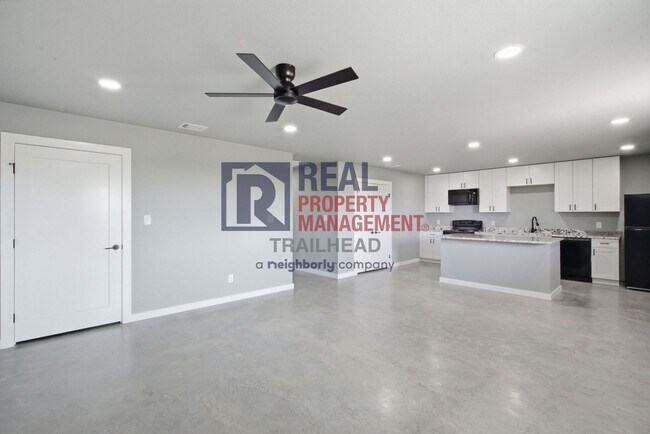 Building Photo - 14250 Co Rd 209