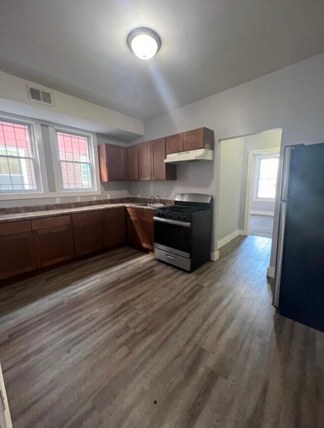 3 Underwood St, Newark, NJ 07106 House Rental in Newark, NJ