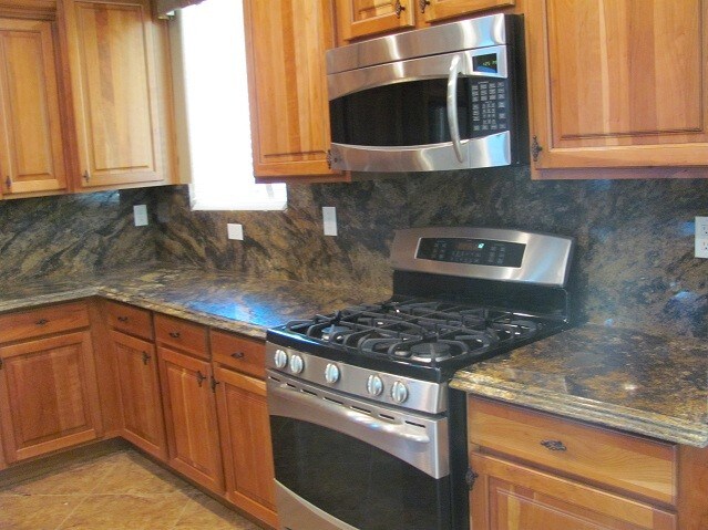 Building Photo - 2740 Sunrise Bluff Dr