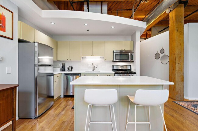 Foto del edificio - 2210 W Wabansia Ave