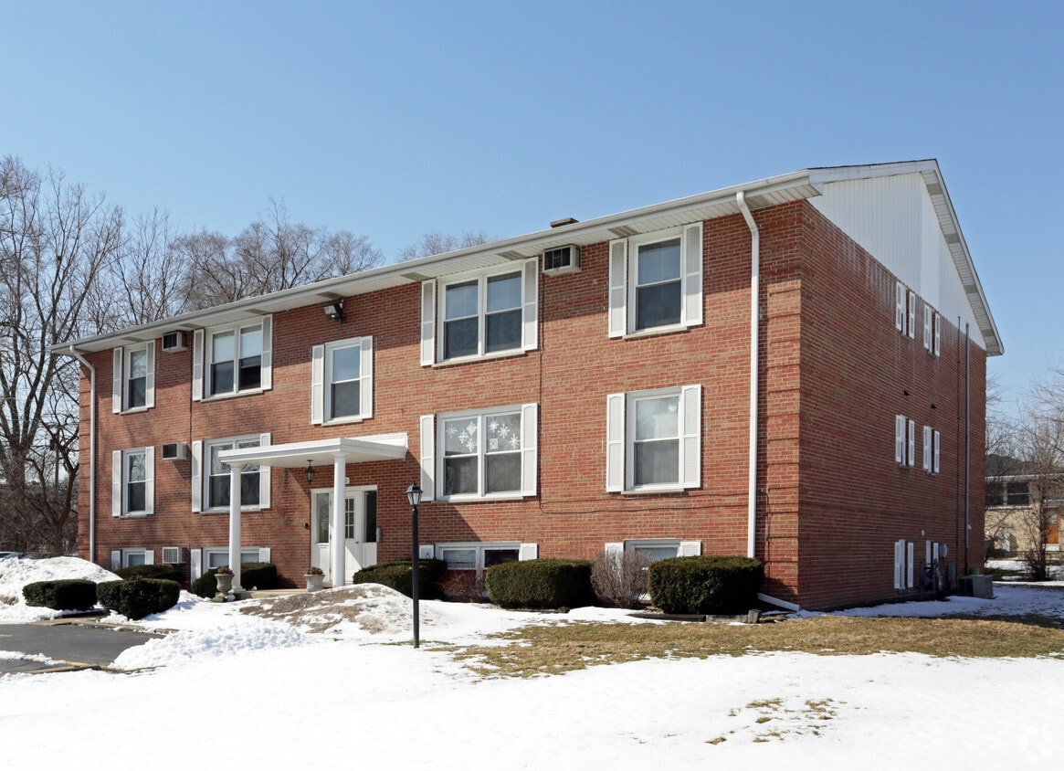 1072 S York Rd, Bensenville, IL 60106 Apartments in Bensenville, IL