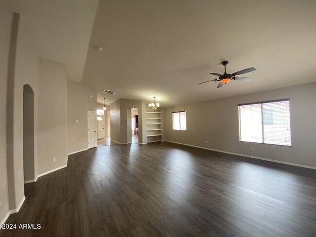Building Photo - 1126 San Simeon Dr