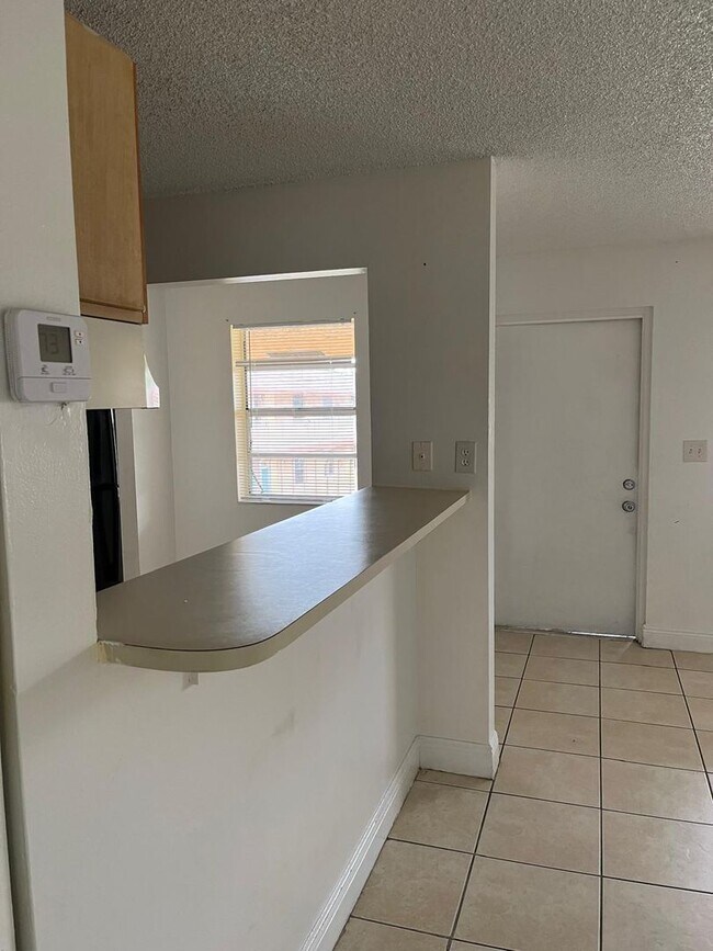 Foto del edificio - ONE BEDROOM APT FOR RENT IN OAKLAND PARK