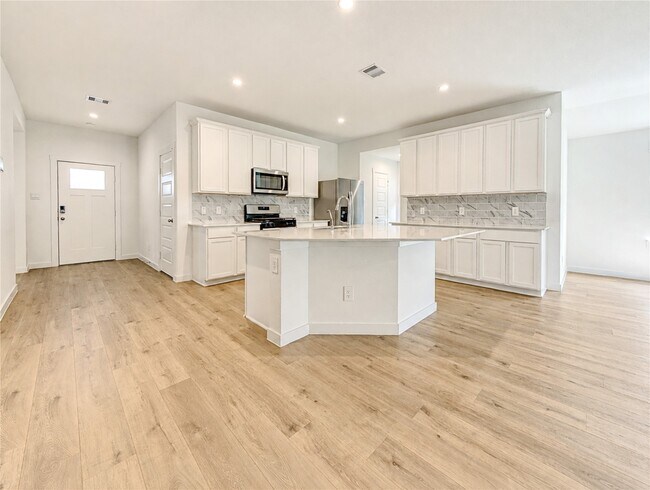 Building Photo - 30215 Lone Peak Dr