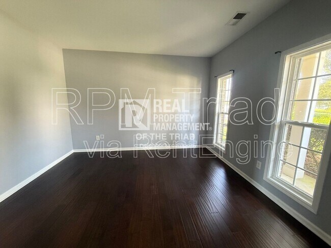 Building Photo - 1538 Castle Way