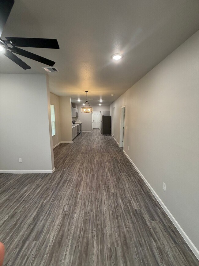 Foto del edificio - 1623 W Ashby Pl