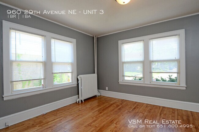 Building Photo - 960 29th Ave NE