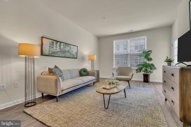 Foto del edificio - 110 BARRINGTON Ct