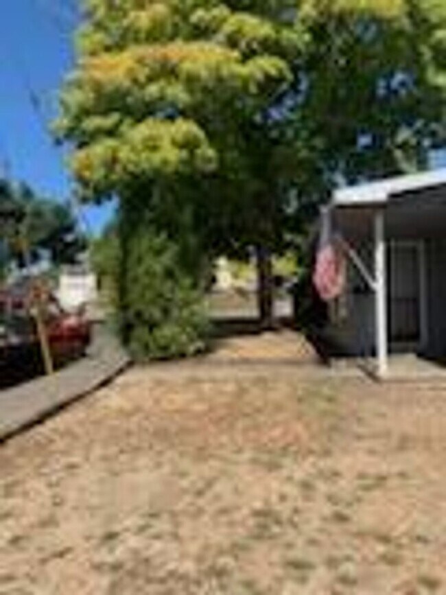 Foto del edificio - 4268-3t - 465/467 NE Baker