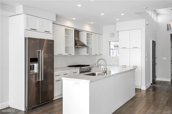 Foto del edificio - 3 br, 1 bath House - 525 21st St