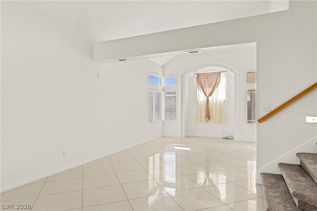 Building Photo - 7873 Laurelton Pl