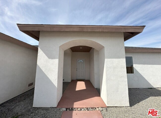 Building Photo - 2877 Gram Dr