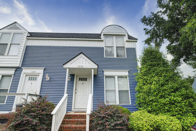 Building Photo - The Kensington Townhomes