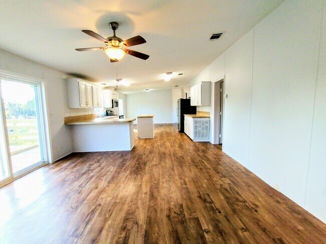 Foto del edificio - 299 Cayenne St