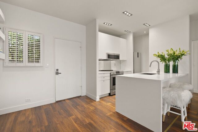 Foto principal - 1440 Veteran Ave