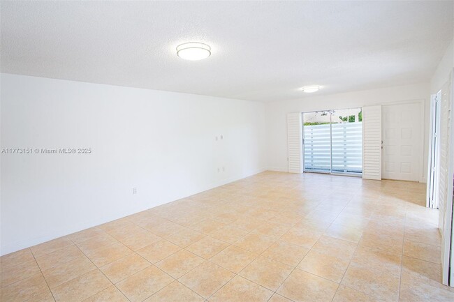 Building Photo - 14378 SW 96th Terrace
