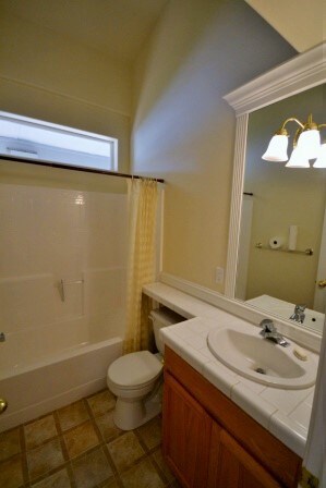 Foto del edificio - 2337 Pascoe Ln