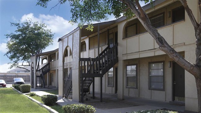 Foto del edificio - Westwood Square