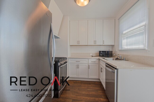 Foto del edificio - ~4 Weeks FREE~ Spacious and Welcoming Stud...