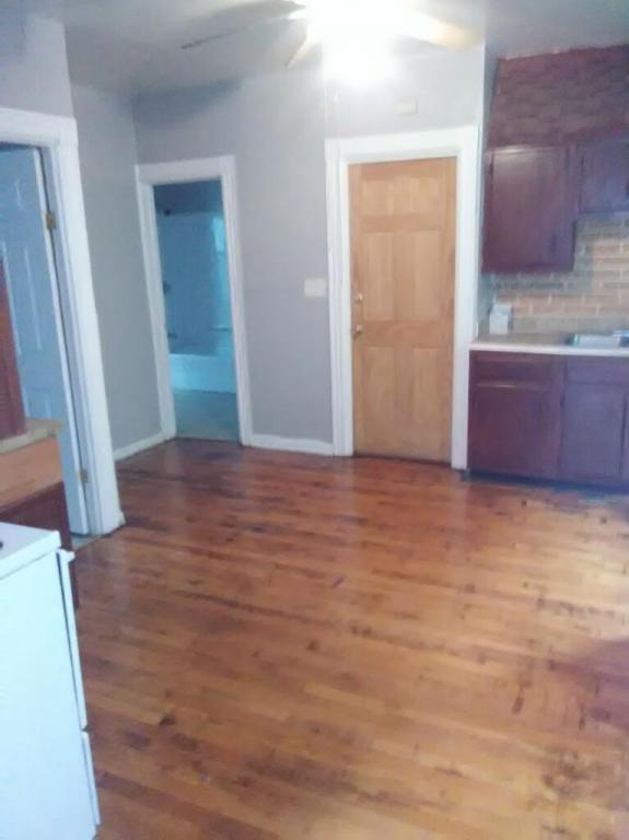 Foto principal - 717 Albany St