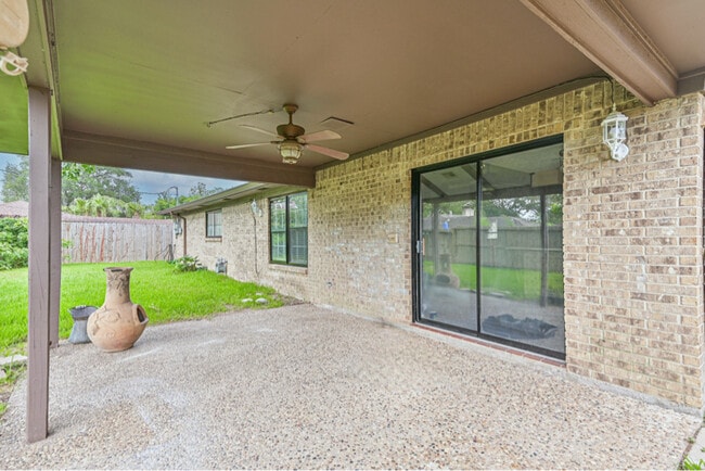 Building Photo - 714 Whitecap Dr