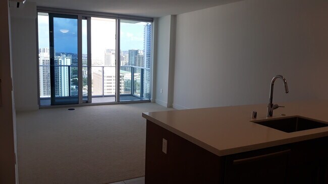 Living Room - 629 Keeaumoku St