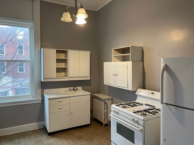 Building Photo - Calvary Church Building