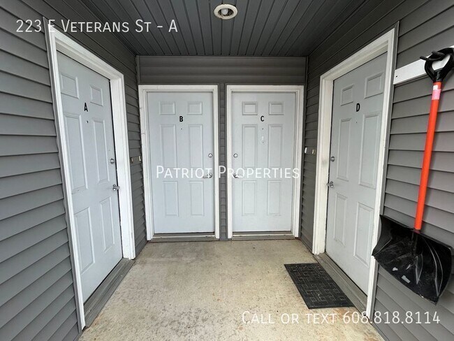 Foto del edificio - 2 bedroom/ 1 bath apartment in Tomah, WI